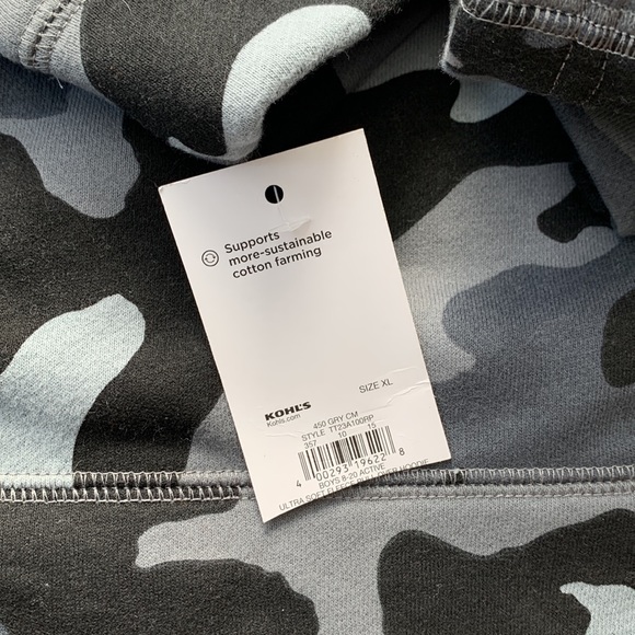 NWT Boy’s XL Ultra-soft Tek Gear hoodie - Picture 6 of 6